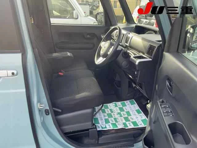 Toyota Pixis Mega LA710A 2021